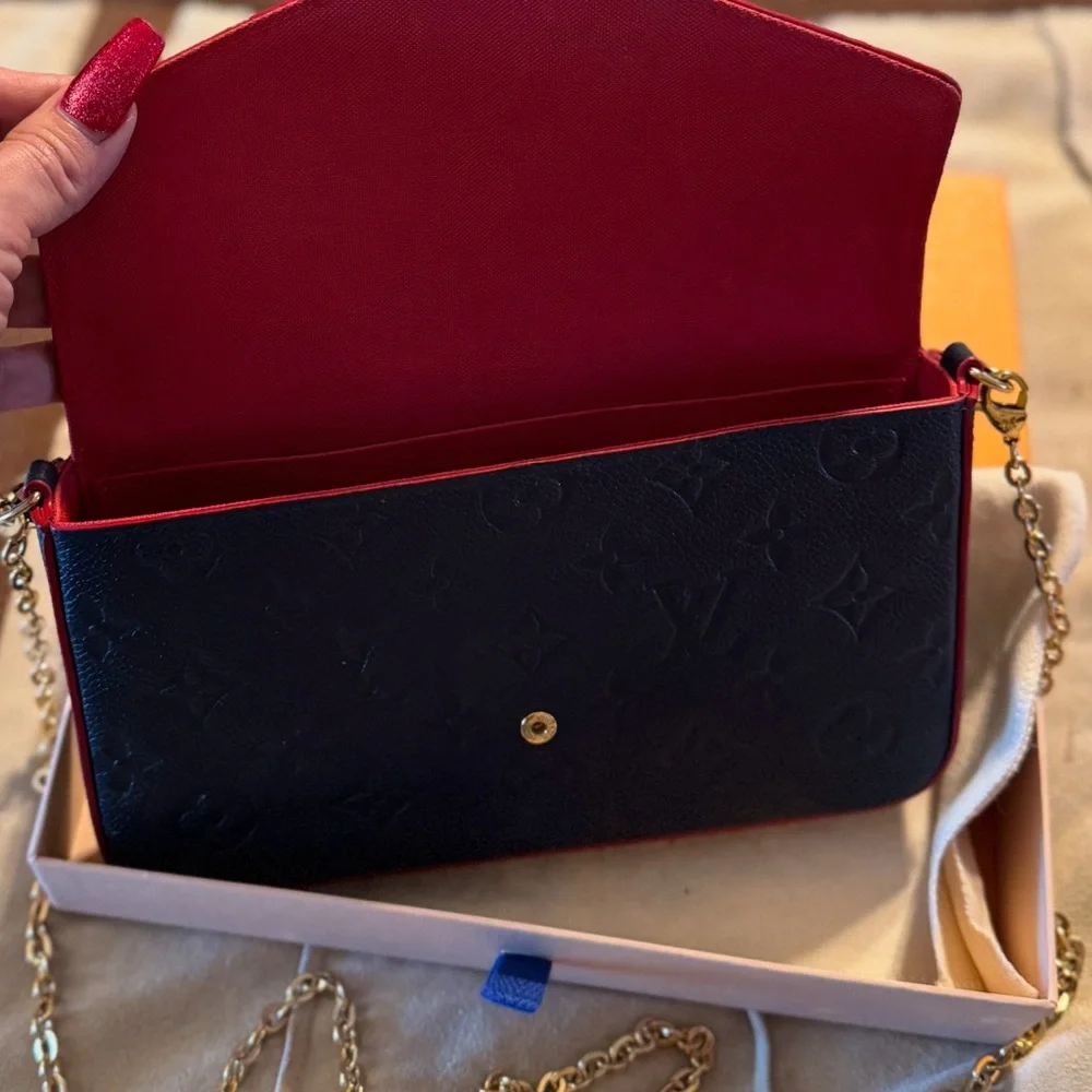 Louis Vuitton Empreinte Felicie Pochette in Leather Color:  Marine Rouge - Picture 3 of 11
